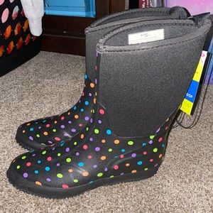 Waterproof rain boots. Women’s 7